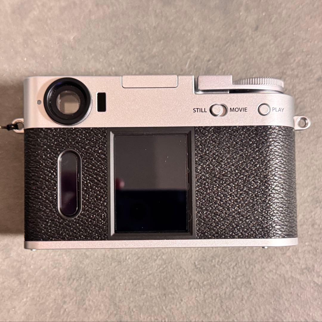 富士フイルム デジタルカメラ X half F X-HF1-S シルバー