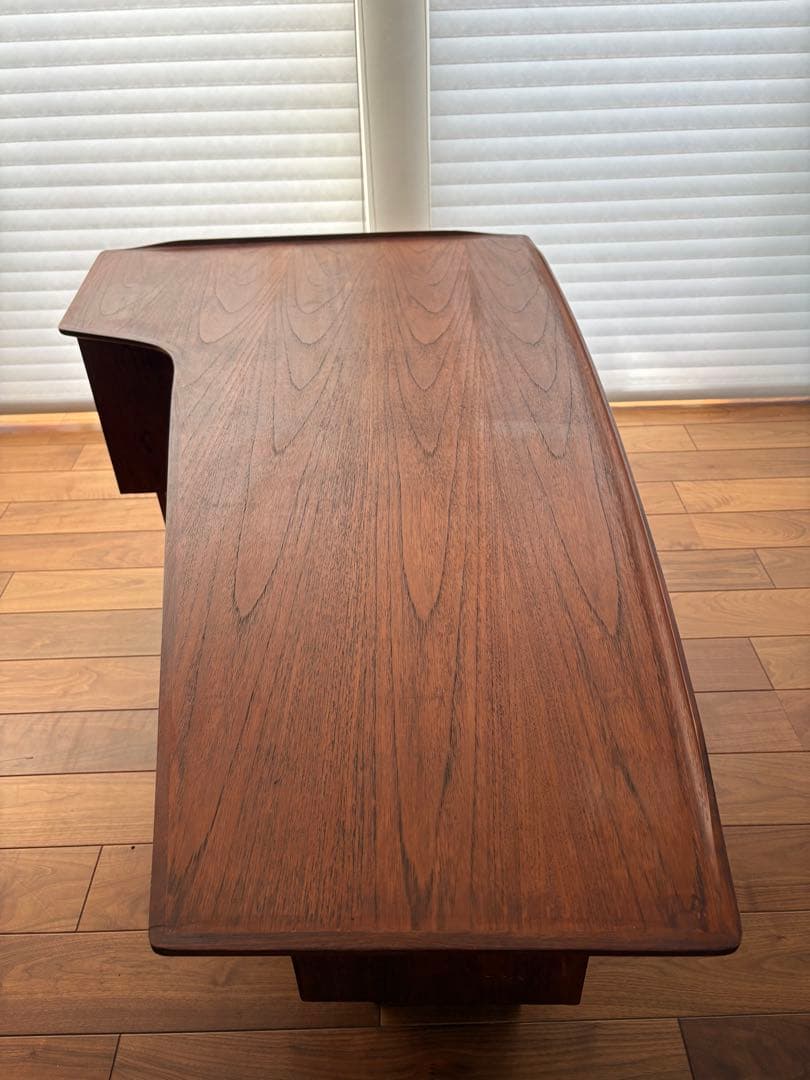 片袖デスク　チーク