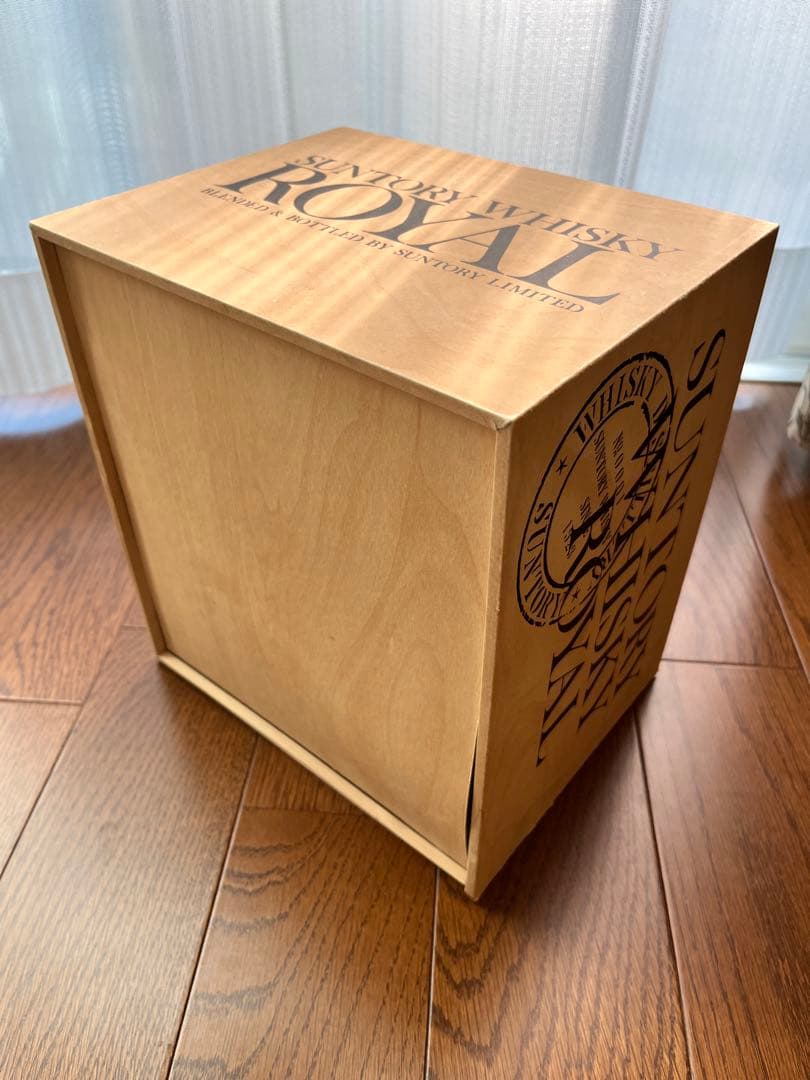 Suntory Whisky  樽　1800ml 43% 空樽