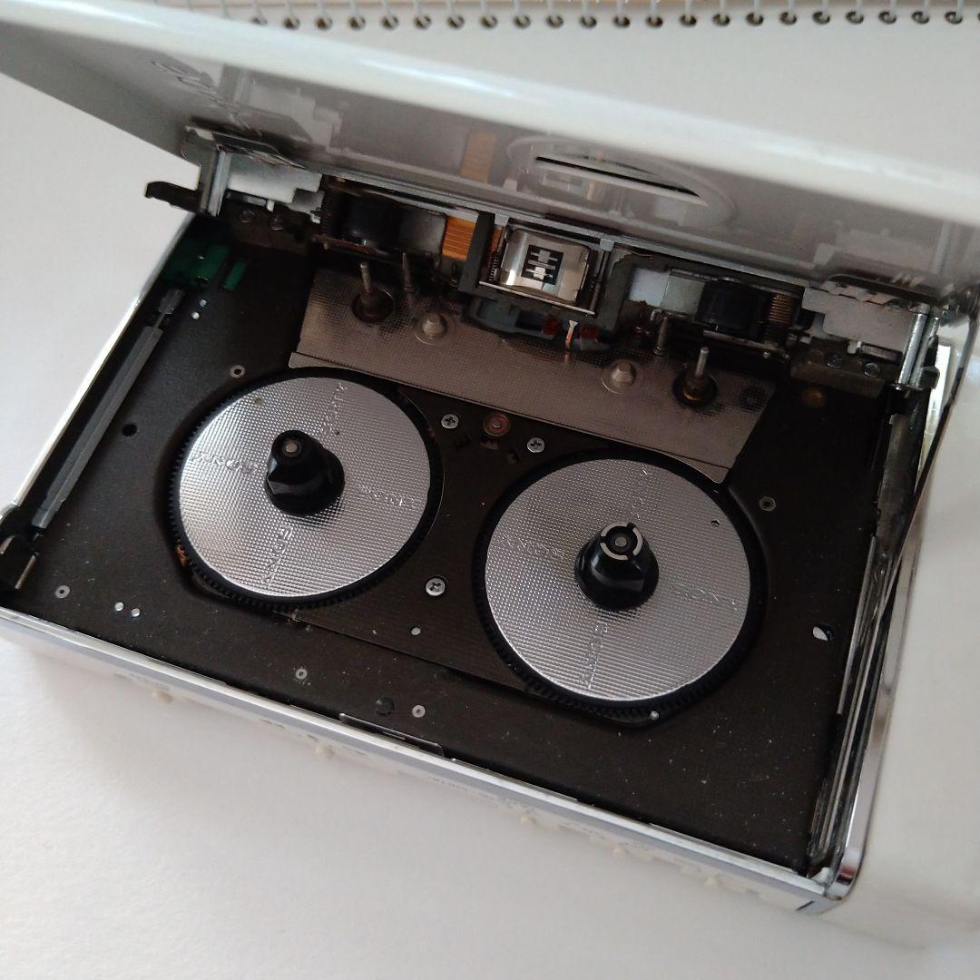 ソニーウォークマン　カセット用　ホワイト　希少　レア　ヴィンテージ　ジャンク品