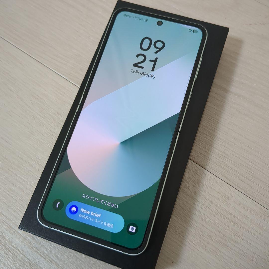 【美品】Samsung　スマートフォン　Galaxy Z Flip6
