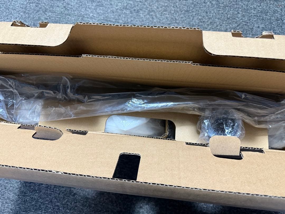 【新品】 2025年製 コードレス 掃除機 東芝 クリーナー 充電式 黒