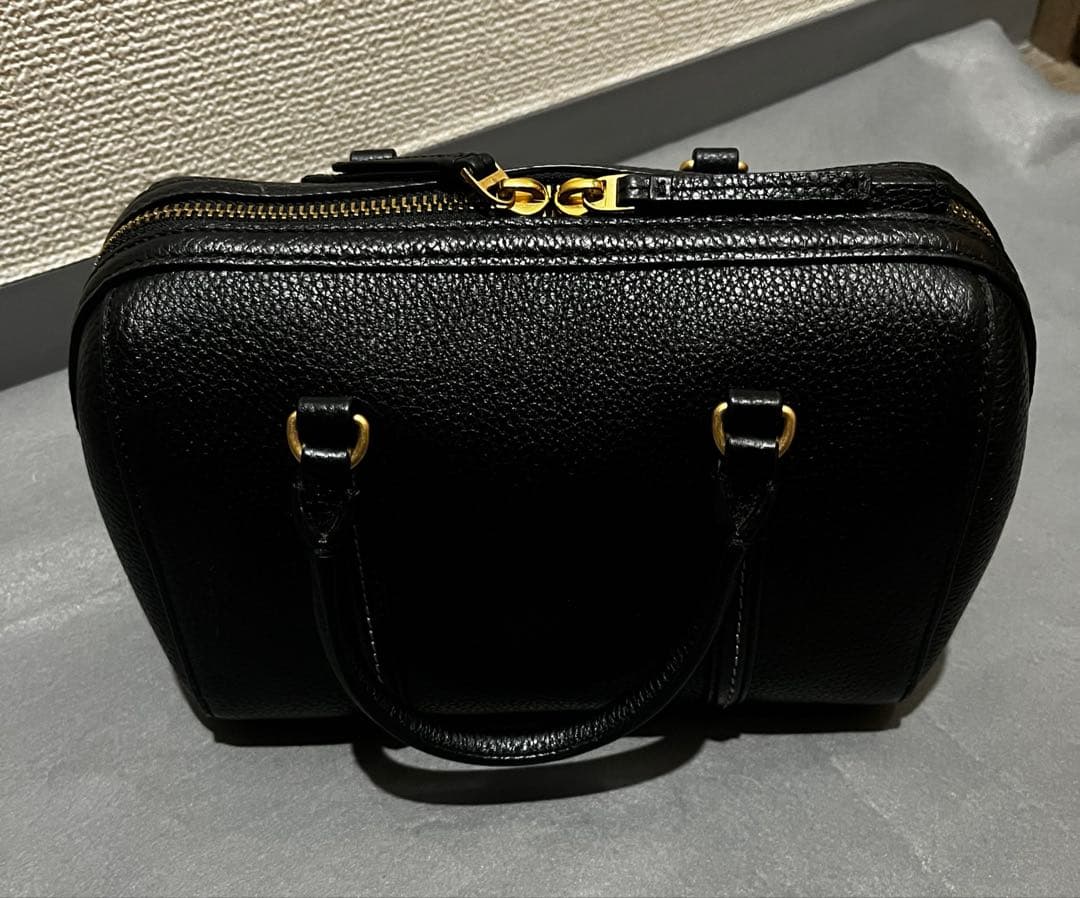 【最終お値下げ】トリーバーチ　ミニボストンバッグ　サッチェル　レザー　ブラック