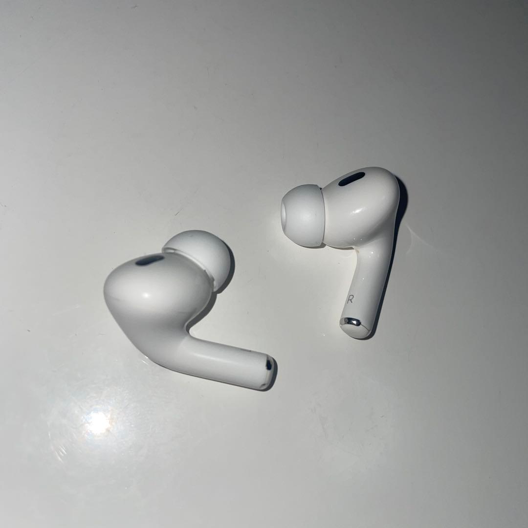 AirPods Pro 第2世代　Lightning 保護ケース付き
