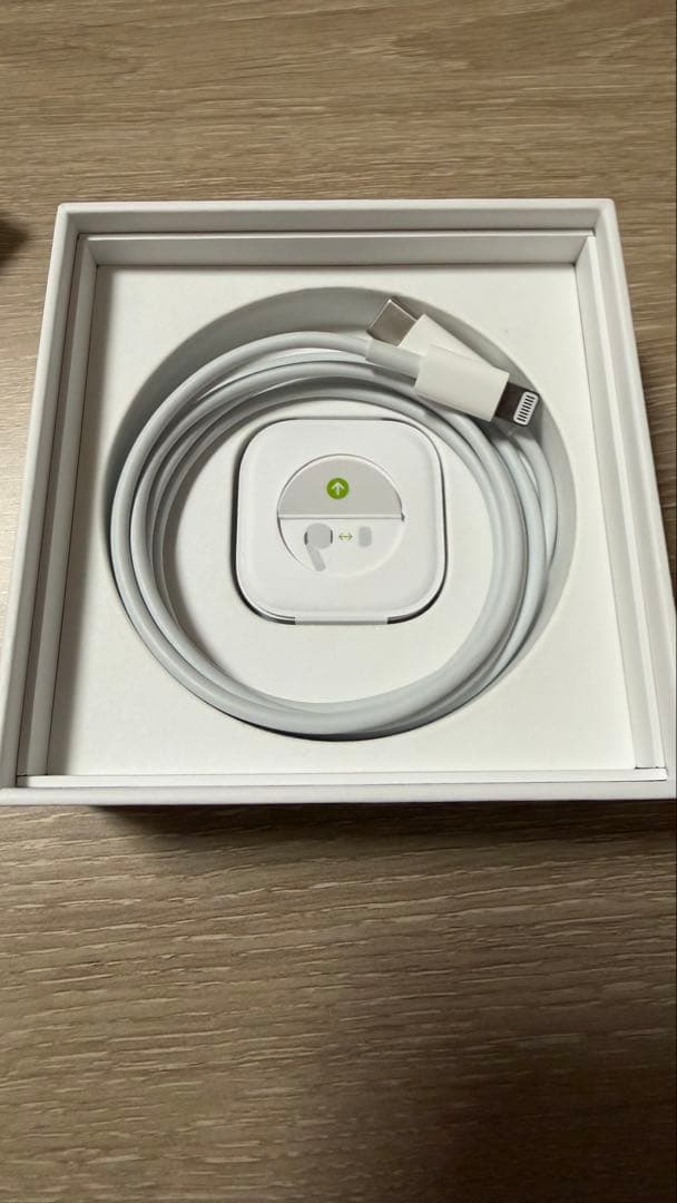 お値下げ大歓迎SALE AirPods Pro 本体 ホワイト+オマケ(ケース)