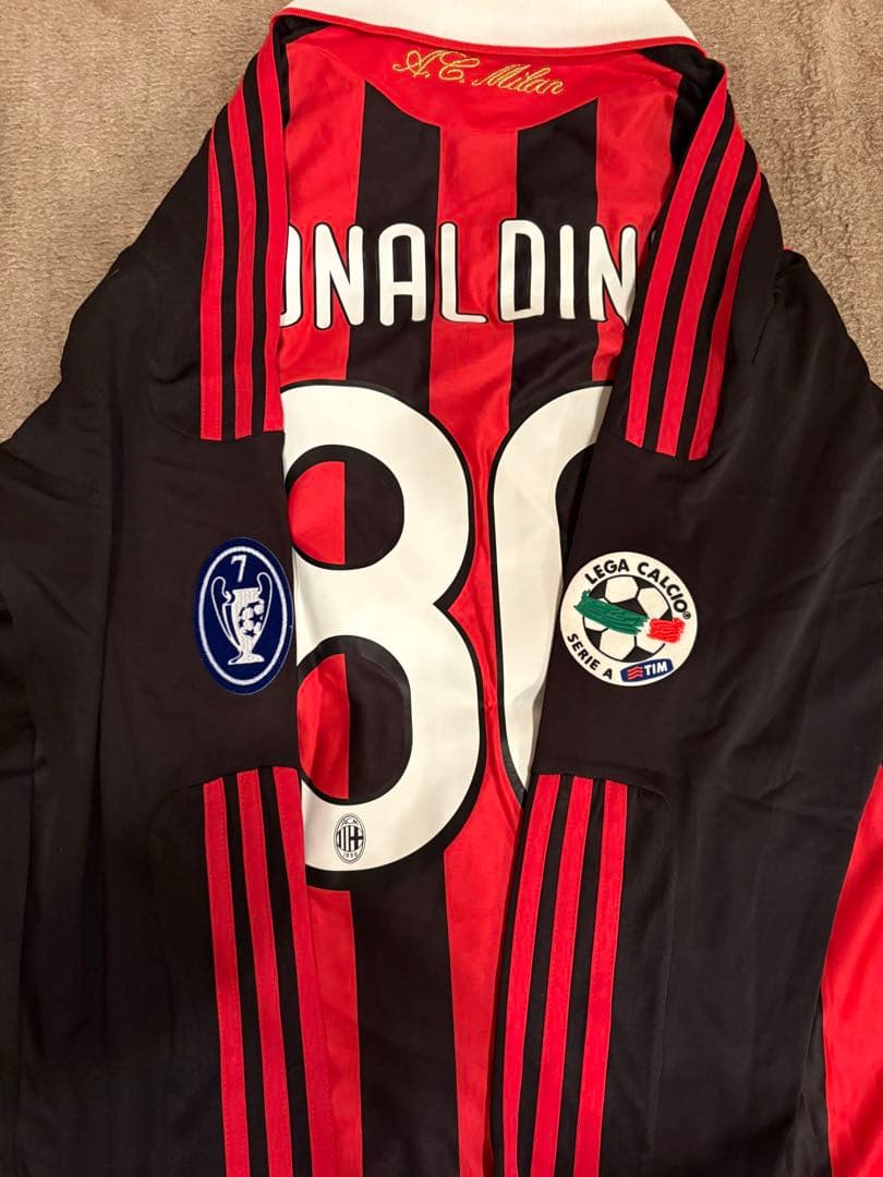 ガウーショ、09/10時代のACミランロナウジーニョユニフォームレプリカ