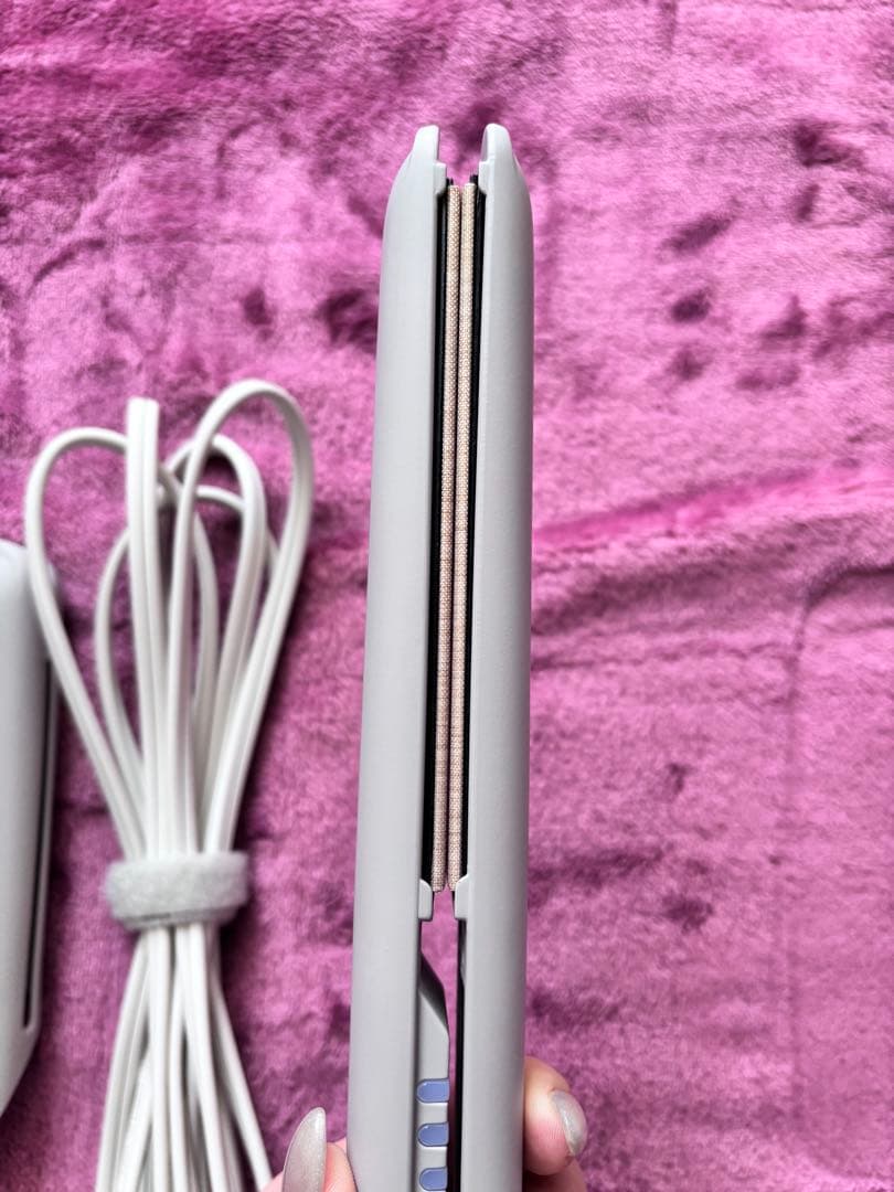 ラディアントライト グレージュ