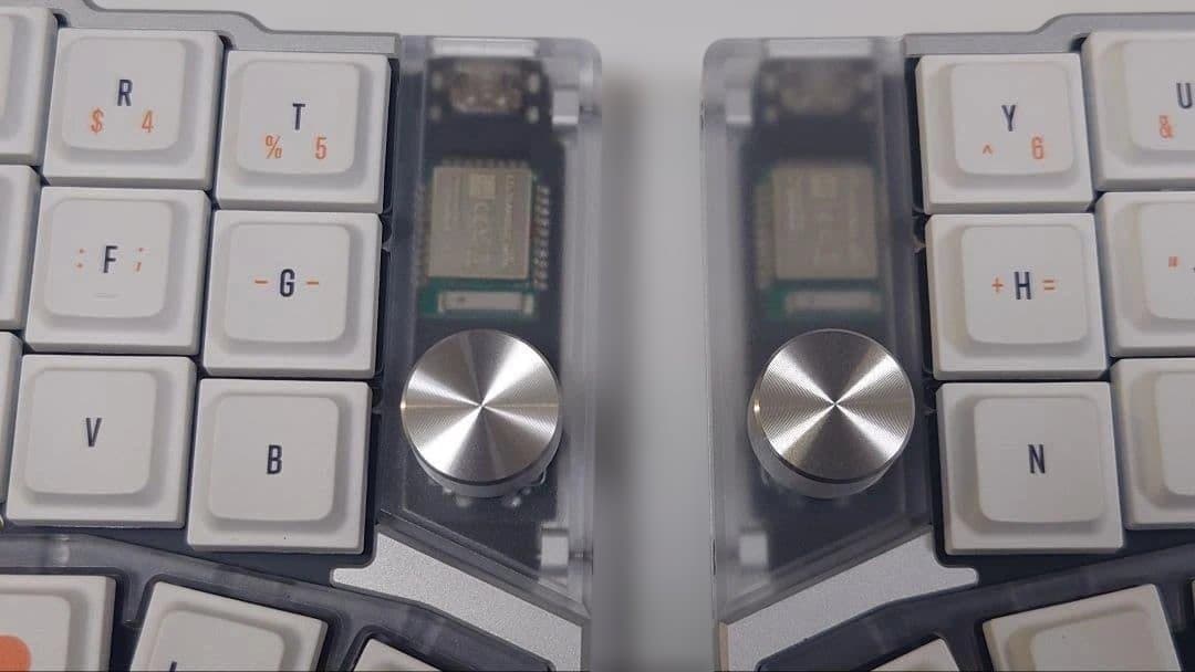 【ケース付】Cornix LP 分割無線キーボード｜VIAL対応｜技適｜シルバー