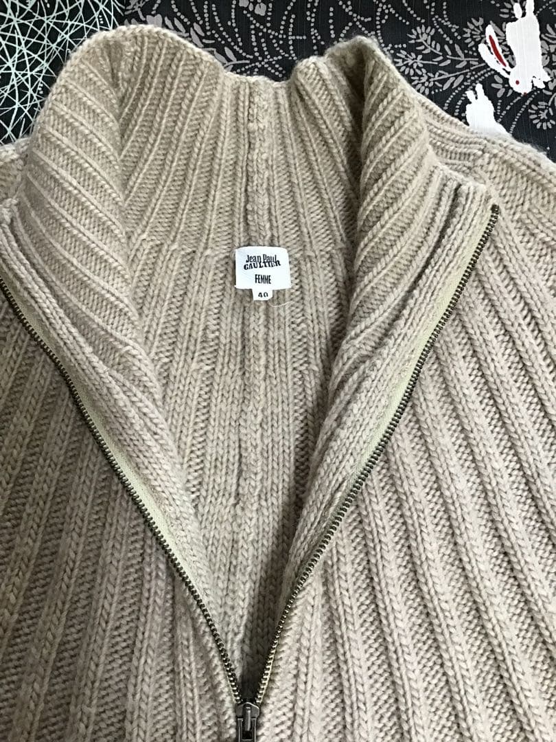 ゴルチエ　 ニットワンピース ジッパー付　40 ベージュ系