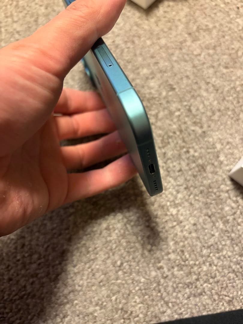 iPhone16 本体 256GB 箱つき SIMフリー ティール