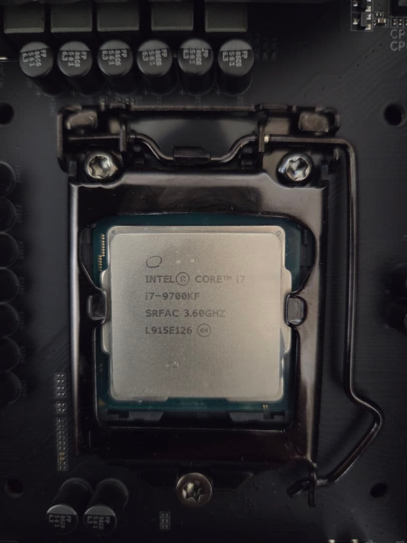 CPU Z390 AORUS MASTER + i7-9700KF + 32GB RAM