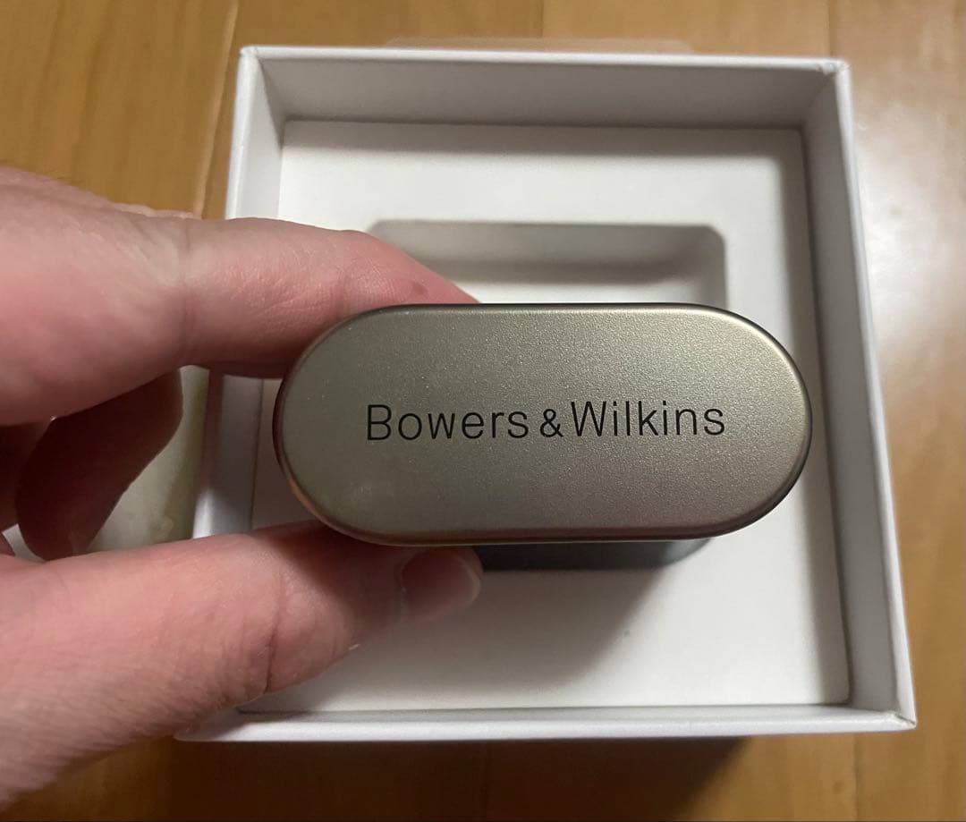 b&w pi7 チャコール ワイヤレスイヤホン