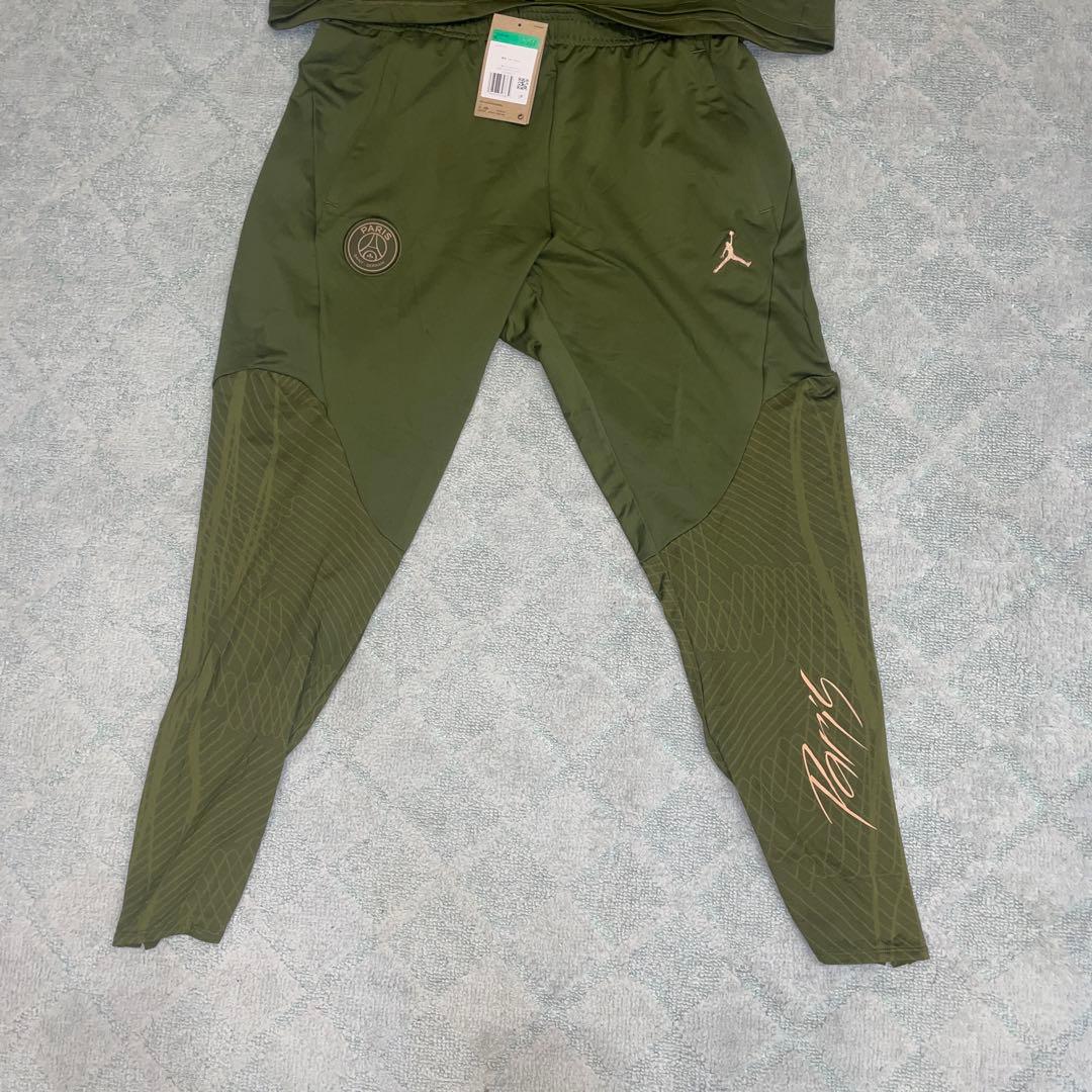 新品未使用タグ　パリ サンジェルマン PSG ストライク上下セットアップ　X L