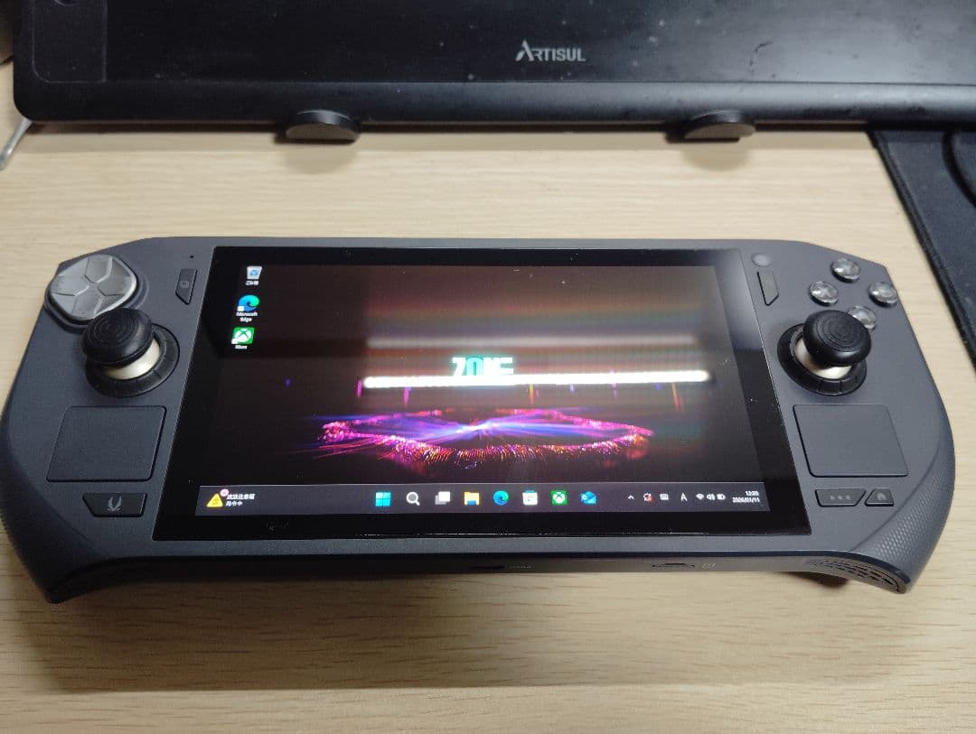 Windowsノート本体 ZOTAC GAMING ZONE Ryzen 7 8840U/16GB