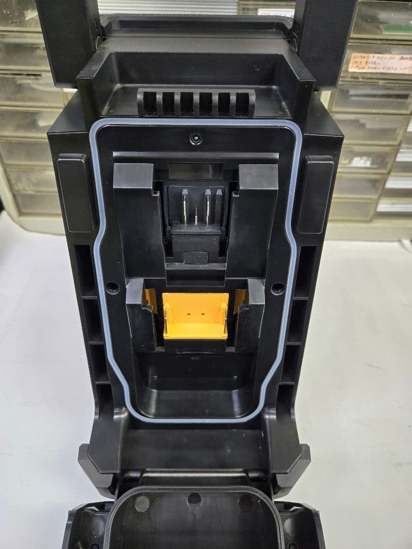 【新品未使用品】Makita Bluetooth ラジオ MR113