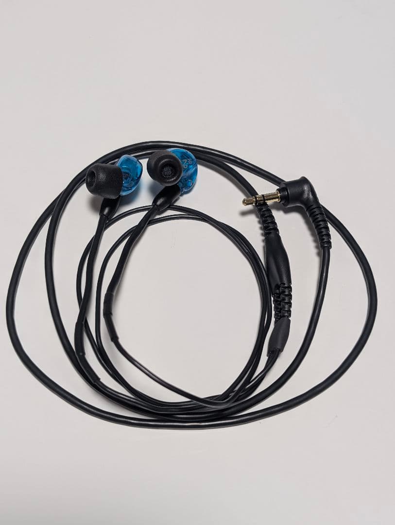 SHURE SE215 SPECIAL EDITION イヤフォン