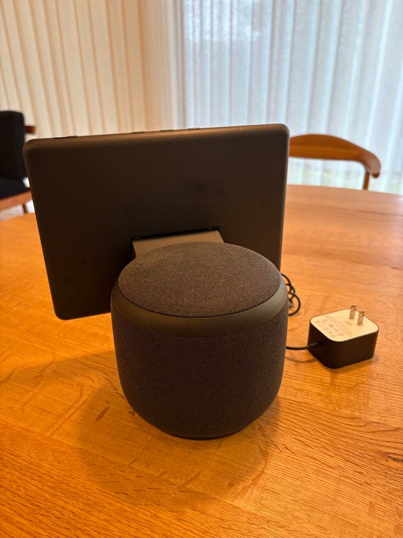 Amazon　Echo Show 10 第3世代 エコーショー10