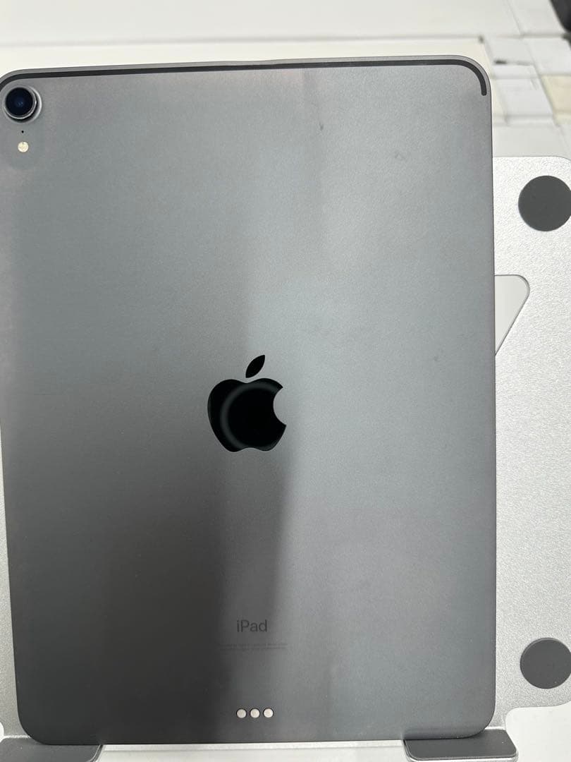 Apple iPad Pro 第一世代 Wi-Fiモデル 256GB 11インチ