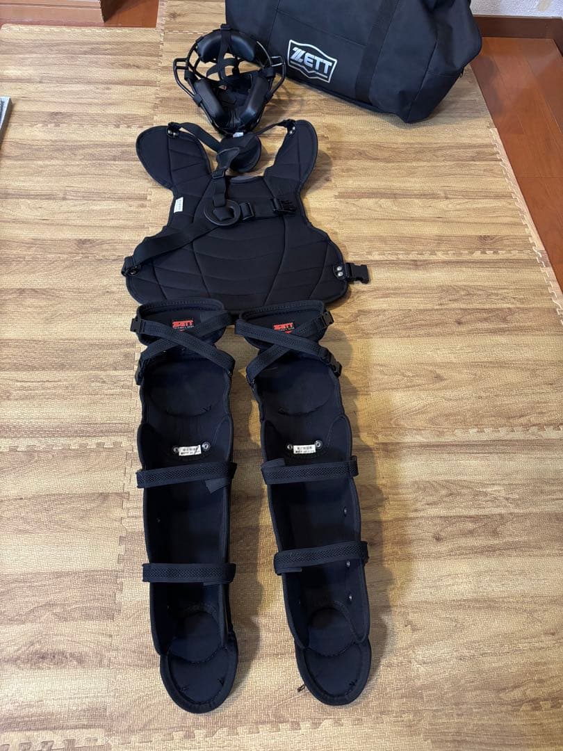 ZETT ブラック 硬式 キャッチャー用 プロテクターセット