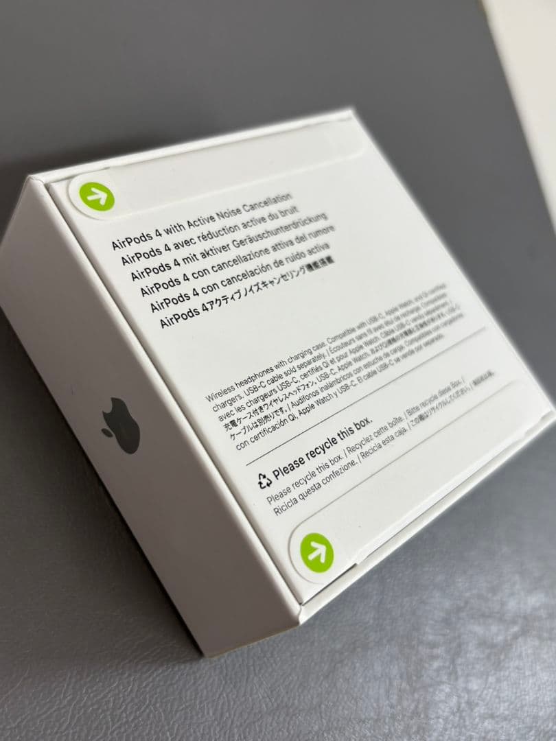 AirPods4 未使用未開封　ノイズキャンセリング搭載