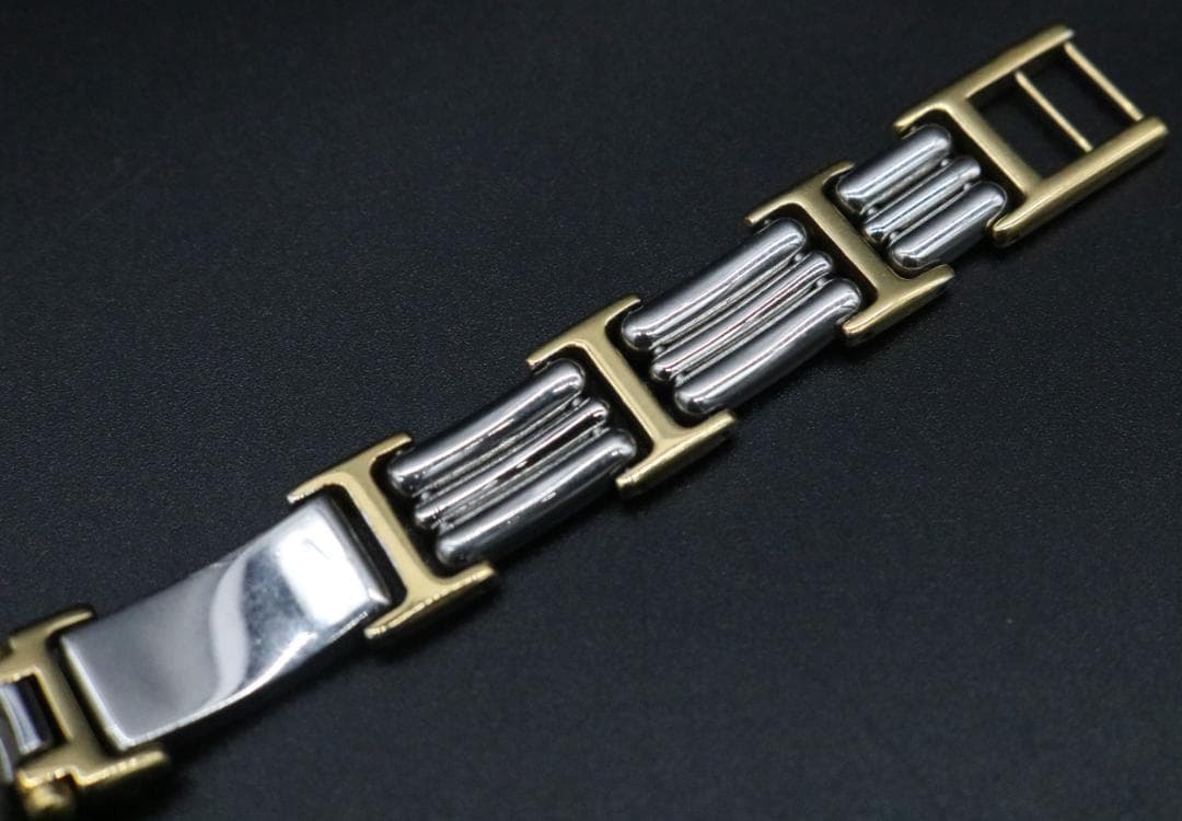 〇BALENCIAGA バレンシアガ レディース 腕時計 クォーツ 箱付き