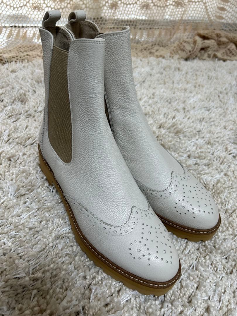 新品未使用ダイアナ⭐︎サイドゴアブーツ