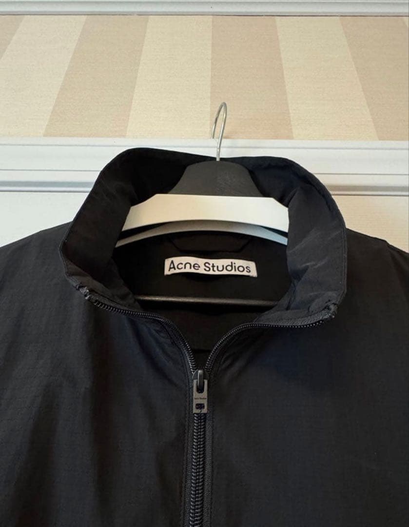 Acne Studios ブラックナイロンジャケット 44
