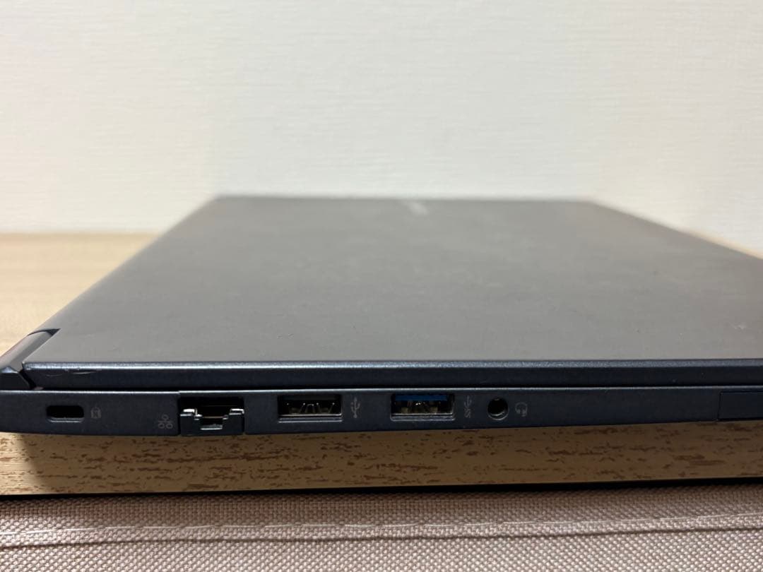 mouse X4-i7　メモリ32GB SSD1TB