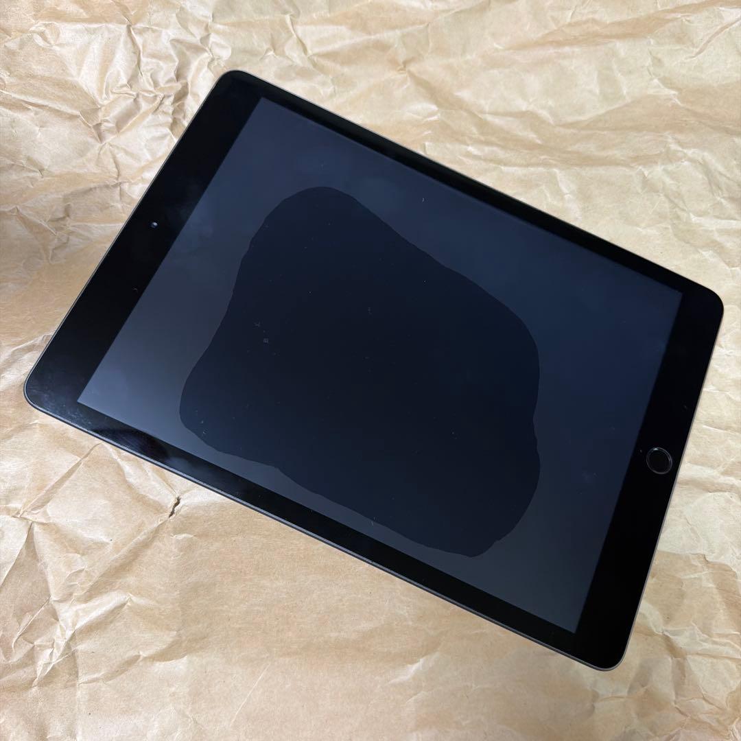 Apple iPad 第8世代 32GB MYL92J/A ジャンク
