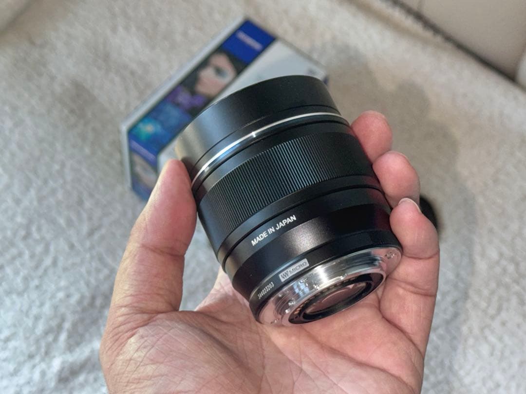 OLYMPUS M.ZUIKO 75mm F1.8 黒　マイクロフォーサーズ