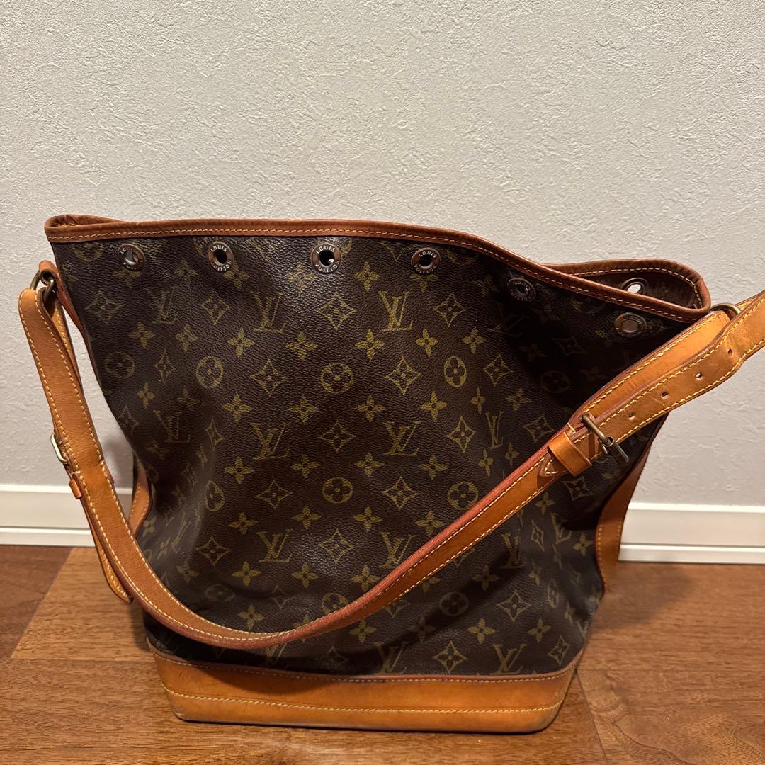 Louis Vuitton モノグラム　ノエ