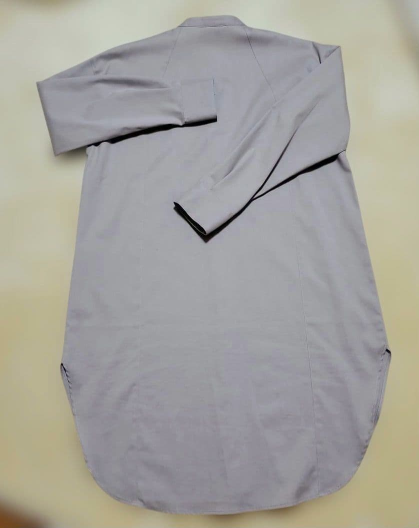 アワーホーム　胸もと切り替えロングシャツ