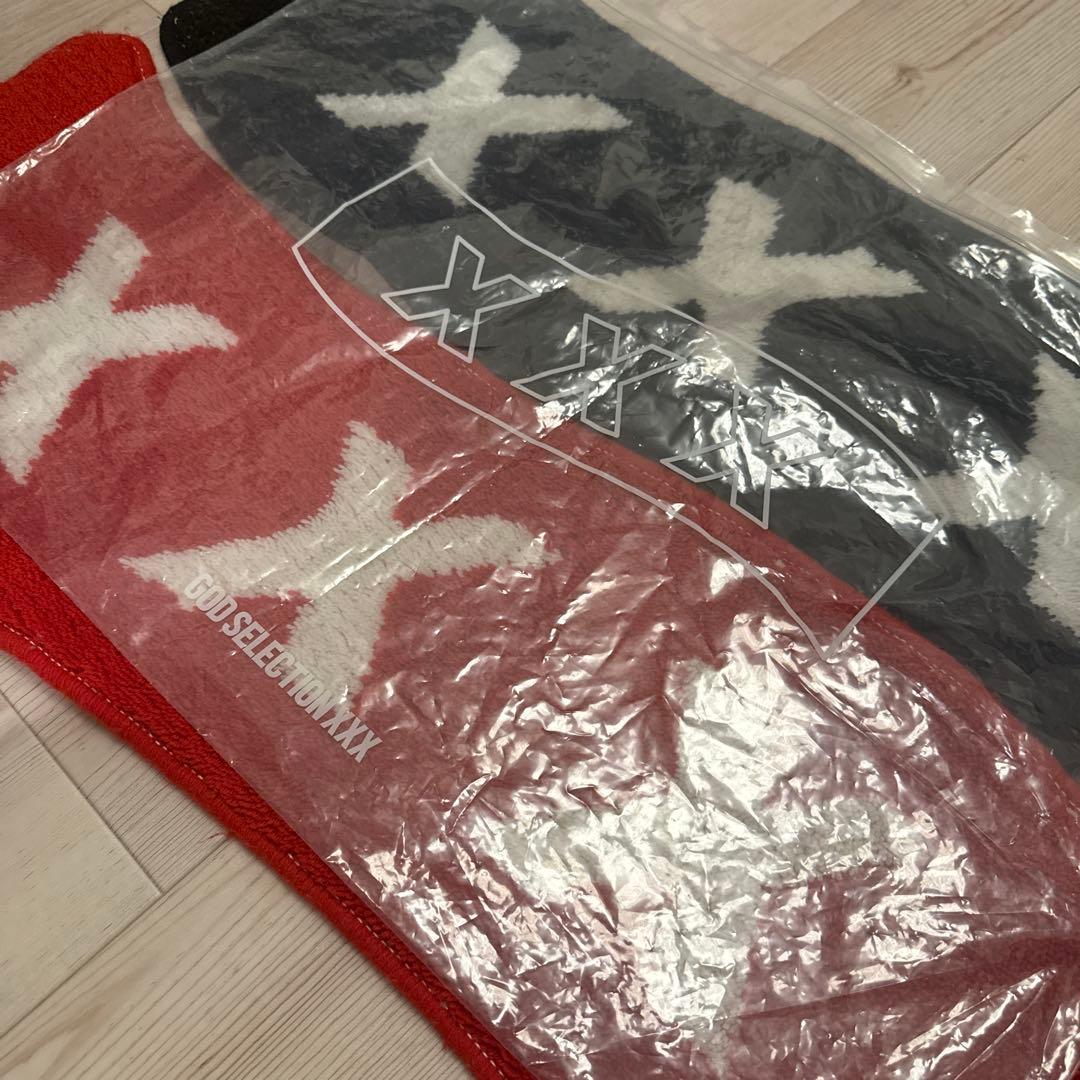 レア GOD SELECTION XXX ラグ マット 赤 黒 2枚セット