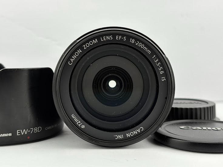 ★美品★キヤノン CANON EF-S 18-200mm F3.5-5.6 IS