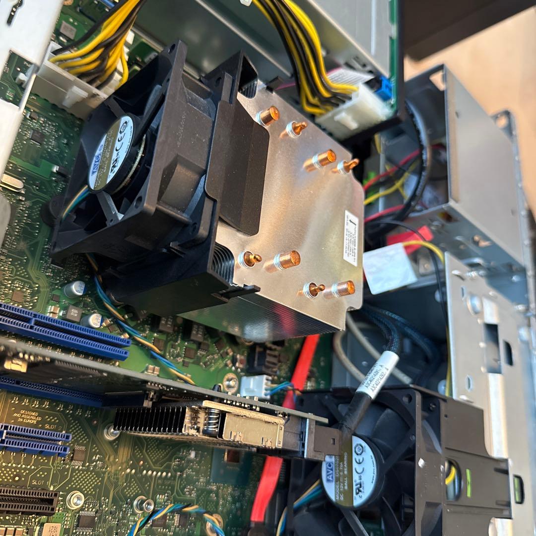 Fujitsu PRIMERGYサーバー TX1320 M4 冗長電源 KVM