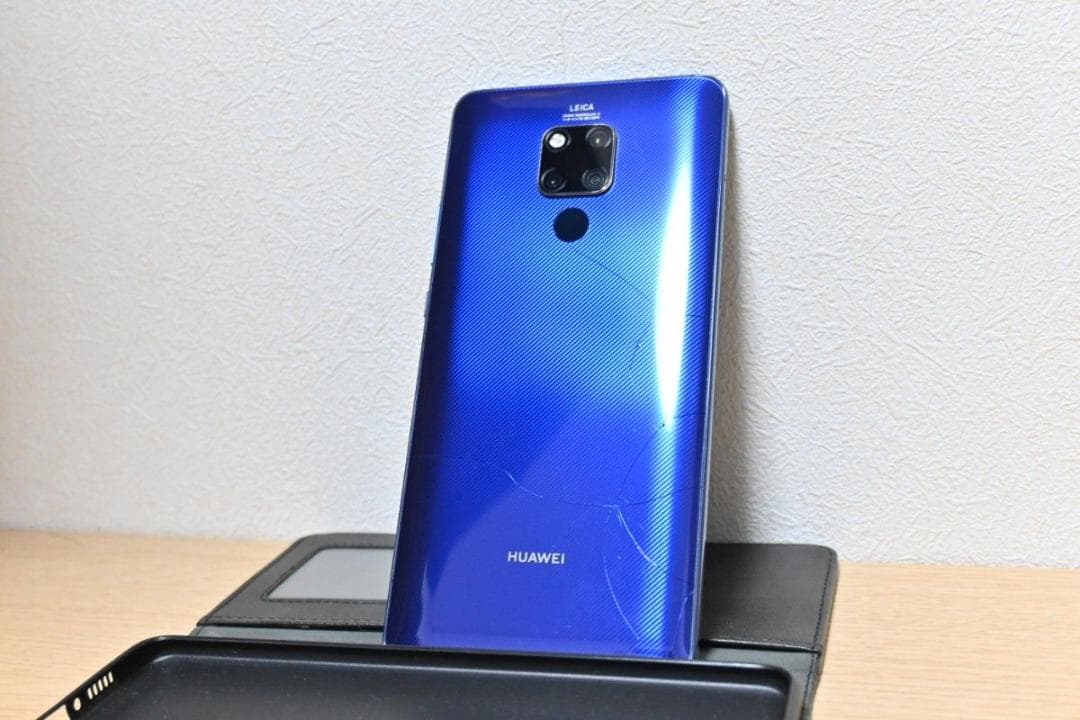 Huawei mate 20 x 7.2インチ ケース2種付き