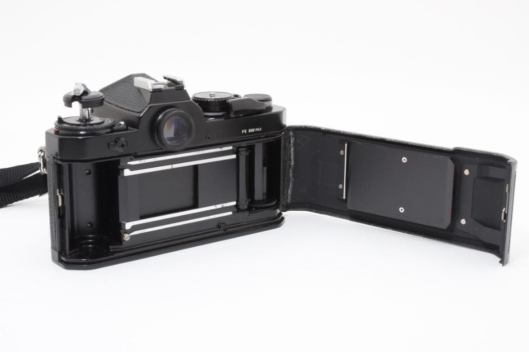★各部モルト張り替え済・美品★ ニコン Nikon FE ボディ #20557