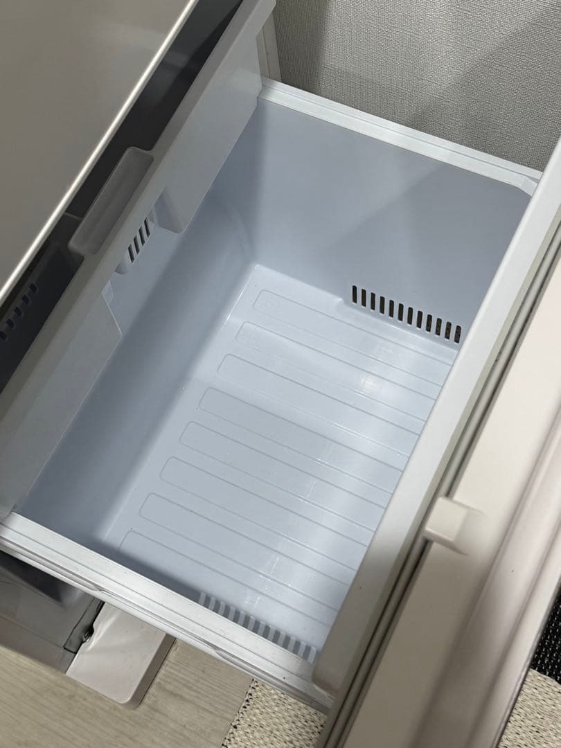 MITSUBISHI 冷蔵庫　MR-CX30E-W・300L・ホワイト