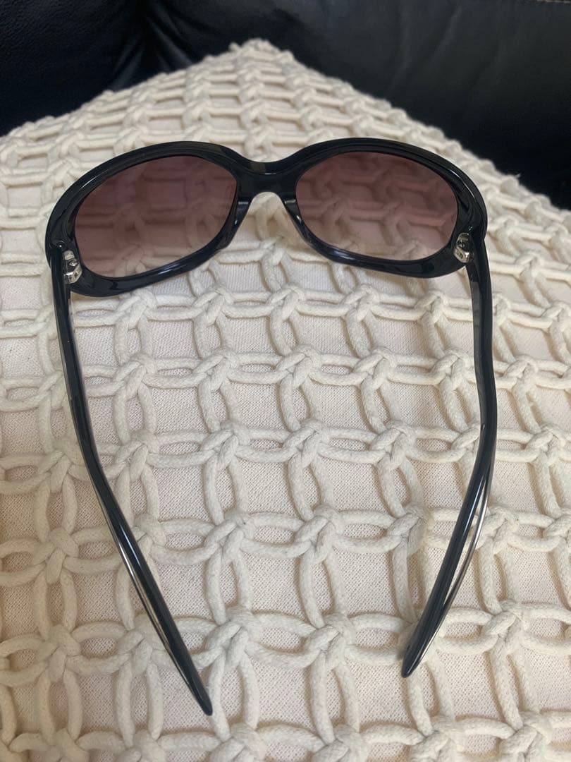 めるっぽ PRADA サングラス