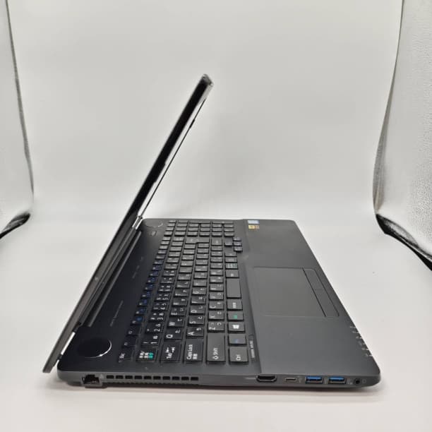 SSD1TB フルHD 15 富士通 i7-7700HQ 16GB オフィス 黒