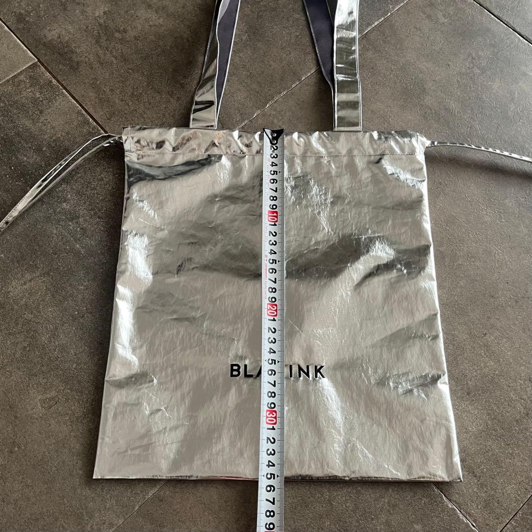 最終値下2025SSノベルティーBLAMINK シルバー ドローストリングバッグ