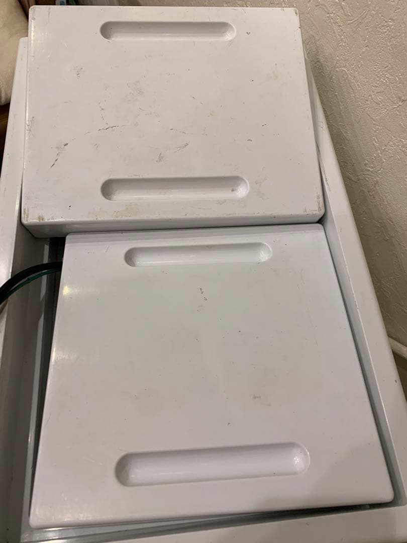 使い易い縦型JCM冷凍ストッカー　満足容量41L