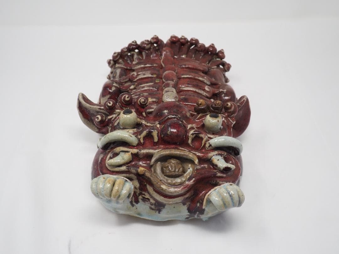 赤いシーサー瓦　沖縄産　レア　琉球　守り神　鬼瓦　縁起物　破邪