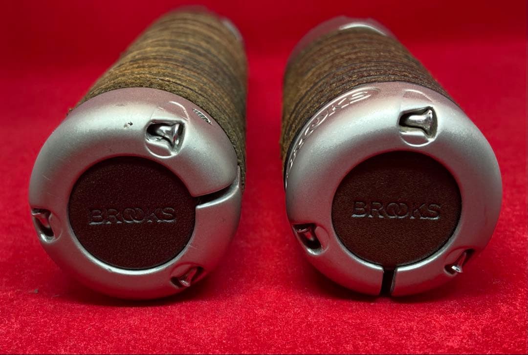 パーツ BROOKS PLUMP LEATHER GRIPS BLACK