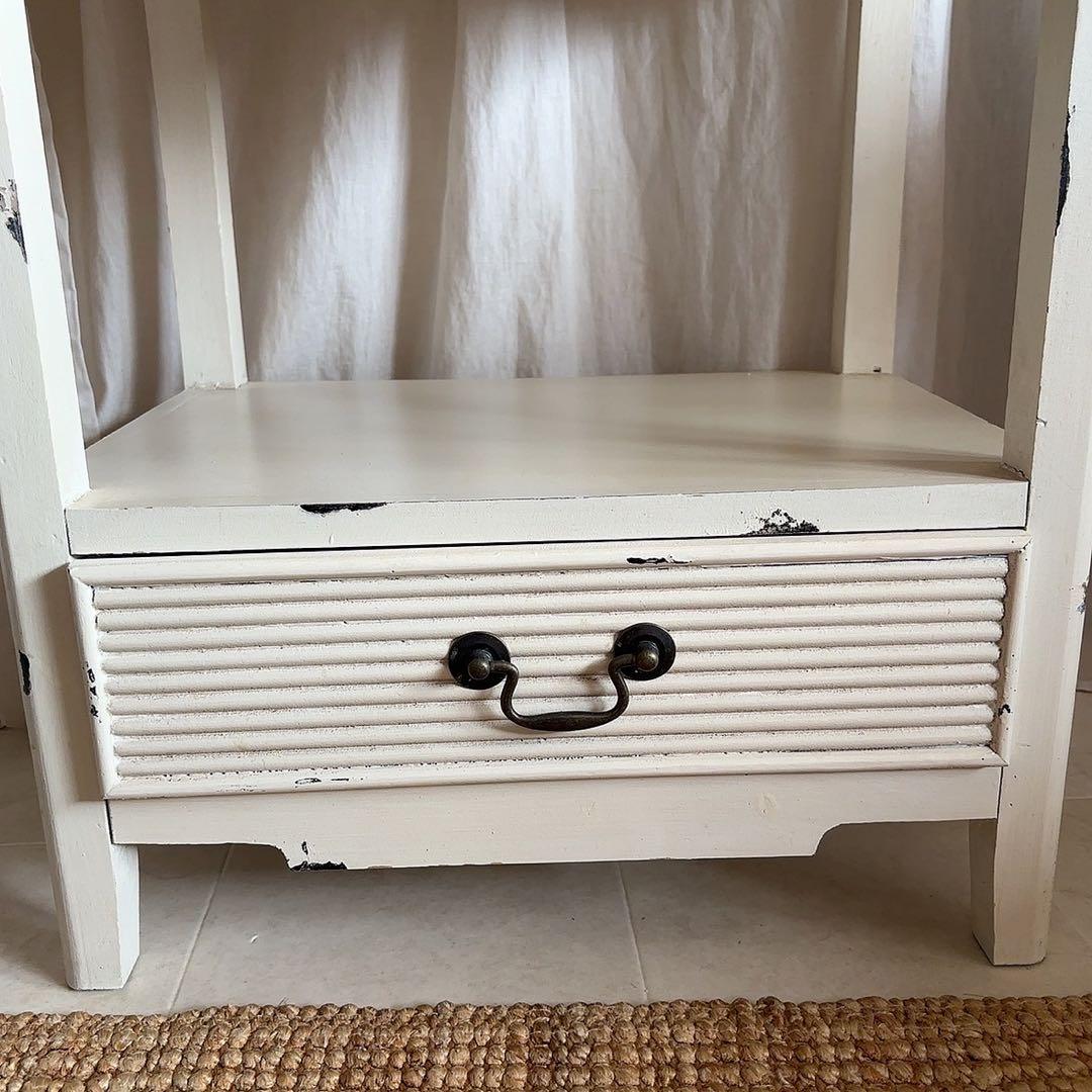 美品　フレンチカントリー　シャビーシック　コンソール　サイドテーブル　飾り棚