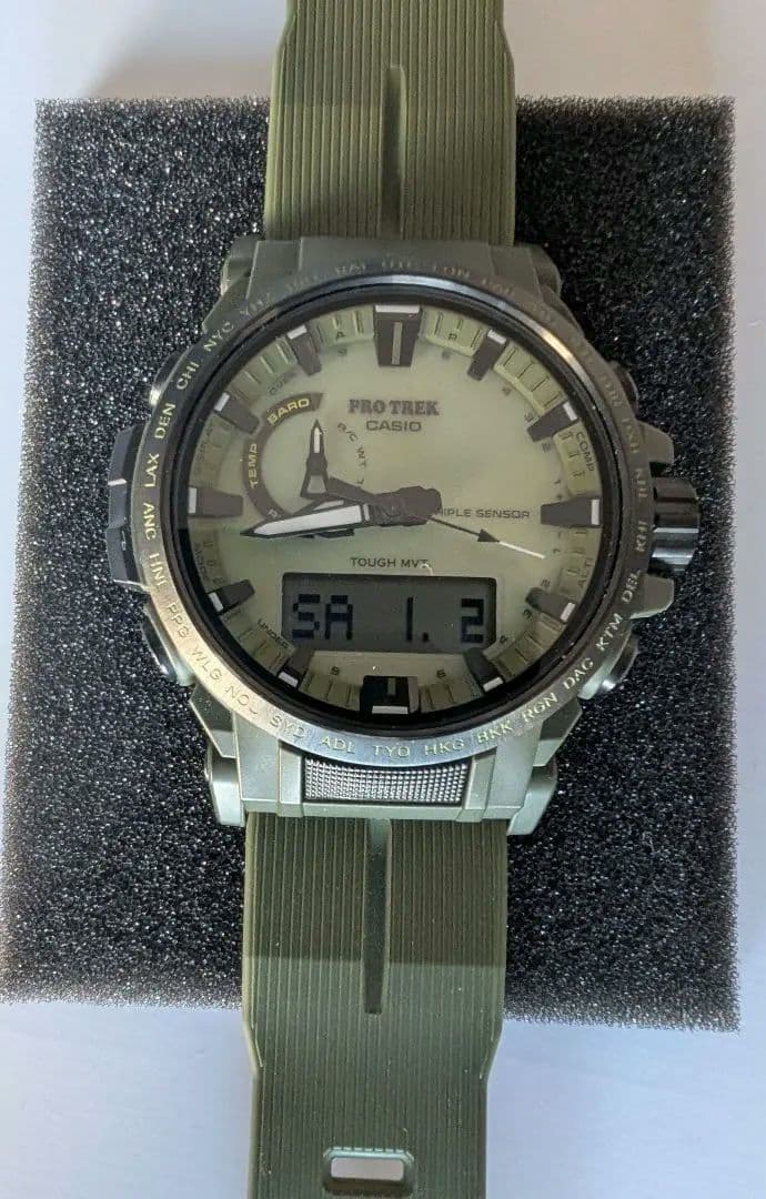 PRO TREK PRW-61 オリーブグリーン腕時計