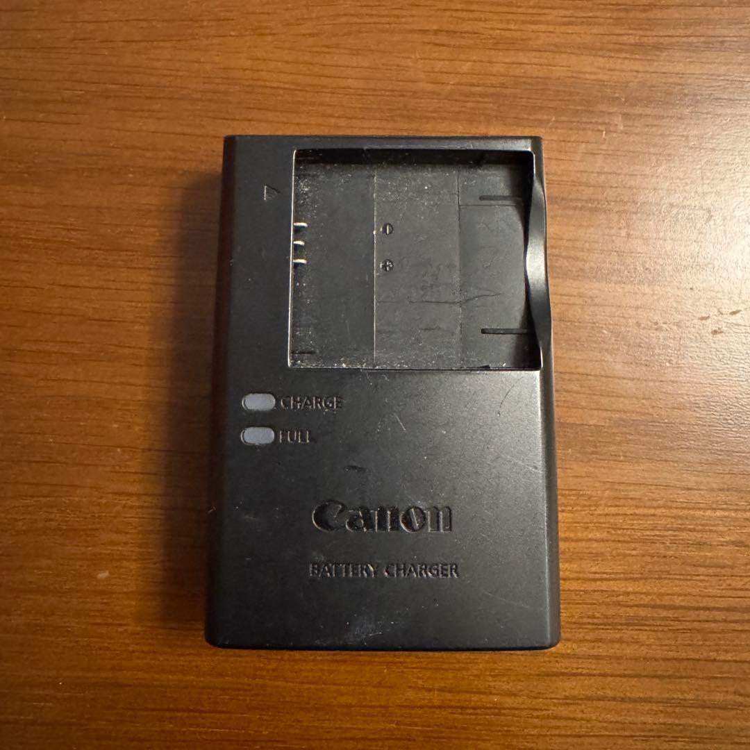 Canon IXY コンパクトデジタルカメラ レッド