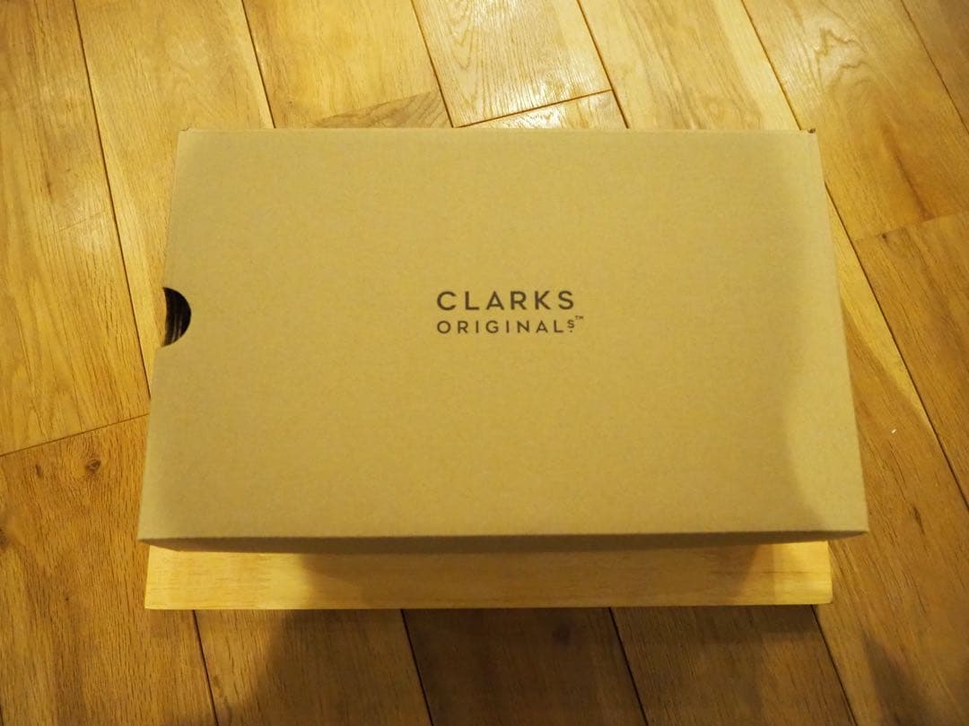 【新品未使用】2025年購入クラークス ワラビー8 ブラウン(コーラ)スエード