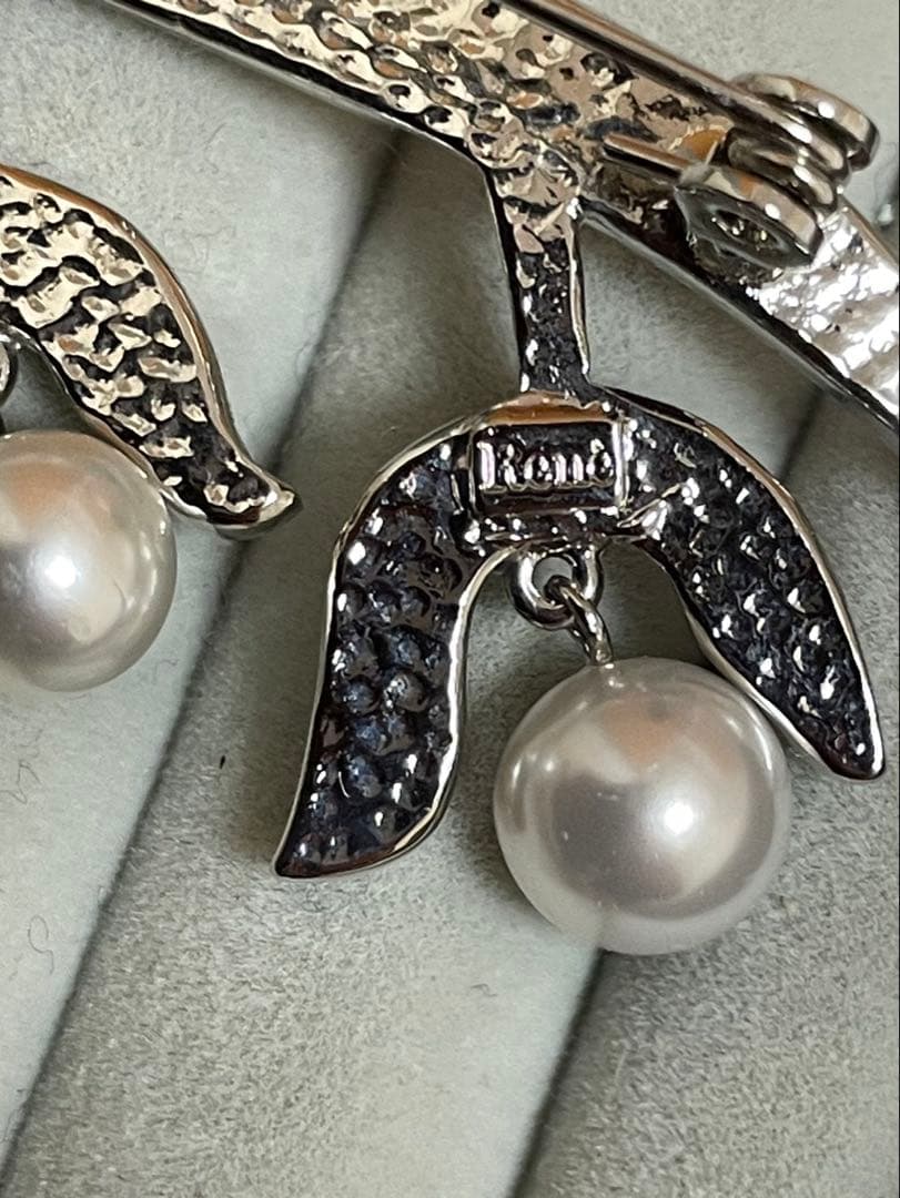 美品　ルネ　Rene パール　スズラン　ブローチ＆イヤリング　セット