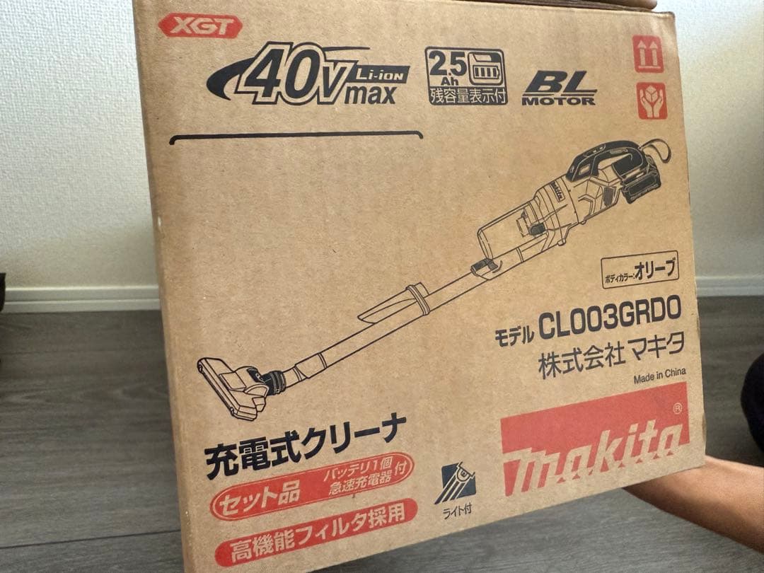 Makita マキタ　充電式クリーナー CL003GZO
